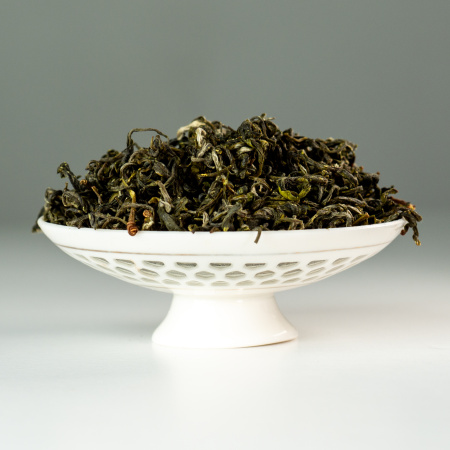 Дун Тин Шань Би Ло Чунь