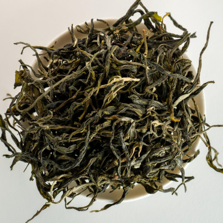 Е Шэн Люй Ча