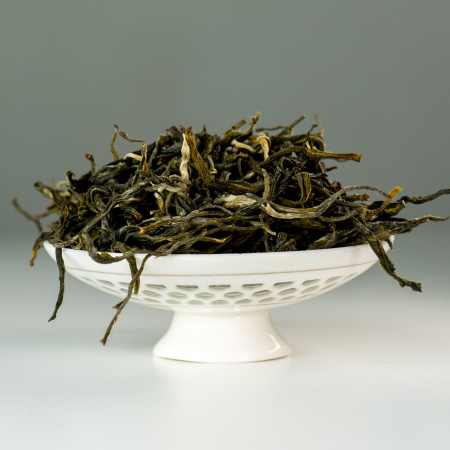 Е Шэн Люй Ча